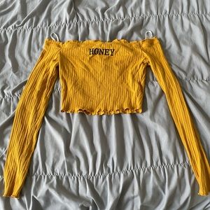 Yellow honey Off-Shoulder Crop top